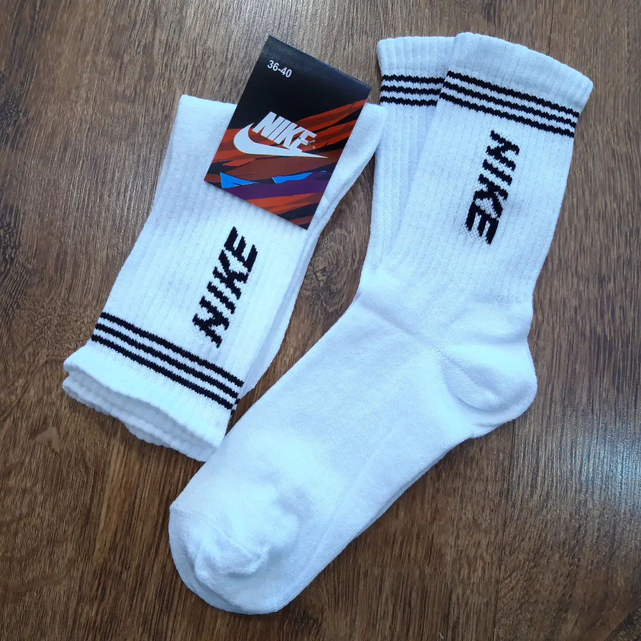 ЖІНОЧІ ШКАРПЕТКИ З ВИСОКОЮ РЕЗИНКОЮ "НАЙК"